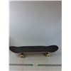 Image 1 : Skateboard 31" Long - PICK UP ONLY