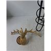 Image 4 : Toilet Paper Holder, Alarm Clock, Decor (as is) - PICK UP