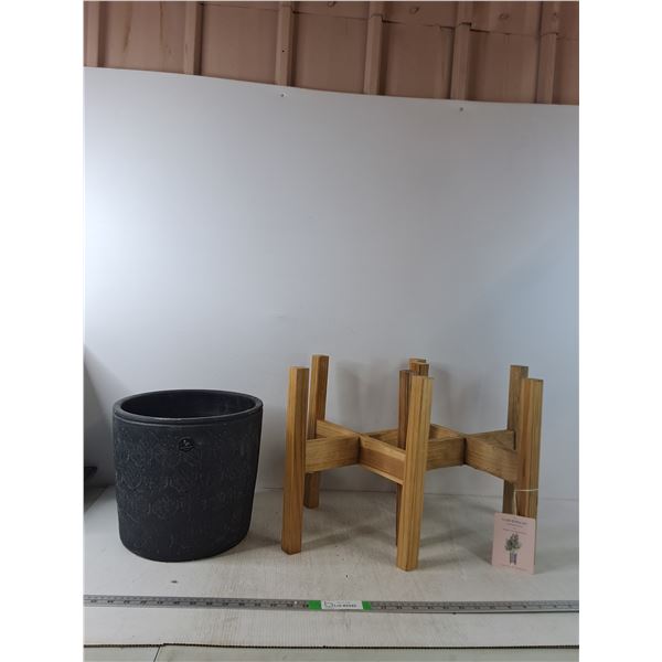 (2) Wooden Planter Holder, Black Planter 11"x11"( cannot ship)