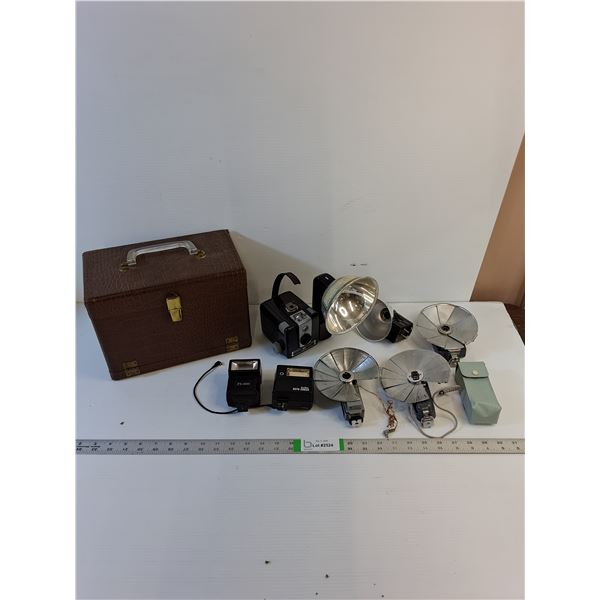 Vintage Camera Equipment  - Brownie Hawkeye  - Flashguns (Misc) - Flashes - As Is