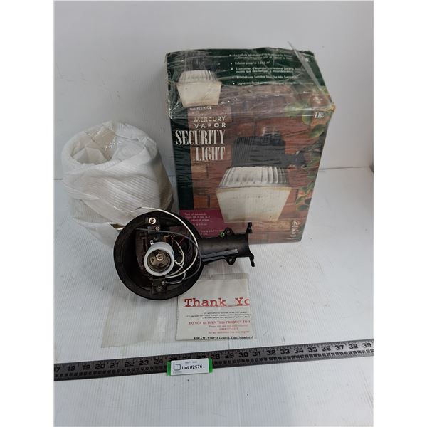 IDC Mercury Vapor Security Light - Untested, As is