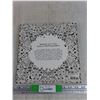 Image 2 : Secret Garden Coloring Book by Johanna Basford