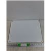 Image 4 : Saskatchewan Pool Glass Cutting Board 15" x 12"