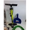 Image 3 : Aluminum Baking Pans, Garden Hose - 9', Bell Air Pump, Dust Pan - PICK UP