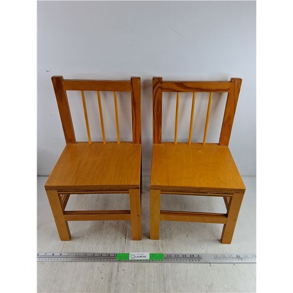 *(2) Wooden Kids Chairs 20" x 11" x 10"- PICK UP ONLY