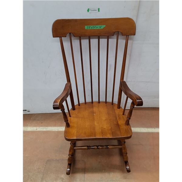 *Wooden Rocking Chair, Measurements in Pics, Cannot Ship