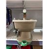 Image 3 : Scotts Wizz Year-Round Spreader with Adjustable Settings