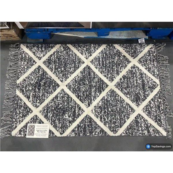 Lot of 2 Mineral Spring Microfiber Rugs, Diamond Pattern, 75 x 135 cm