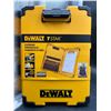 Image 2 : DEWALT TSTAK Stackable Clipboard with Integrated LED Light (DWST17818)