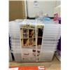 Image 2 : TuffStore Latchboxes 12.9L Set of 6 Transparent with Handles SEE DAMAGE