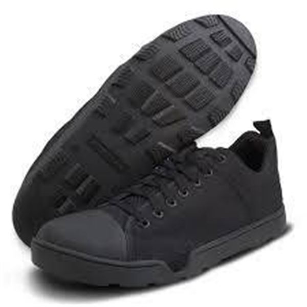 OTB Maritime Assault Low Shoes Size 13W Men’s Wide