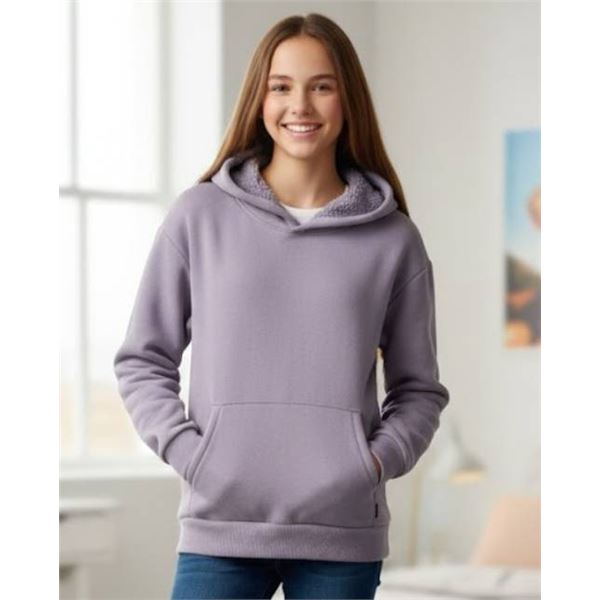 Realtree Hooded Sweatshirt in Lavender, Size Medium