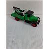Image 3 : 1:25-1931 Hawkeye Wrecker Bank with Sinclair Advertising