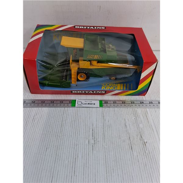 1:32- Britains Corn King Combine Harvester (NIB)