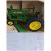 Image 4 : 1:16- ERTL John Deere Model A Tractor (NIB)