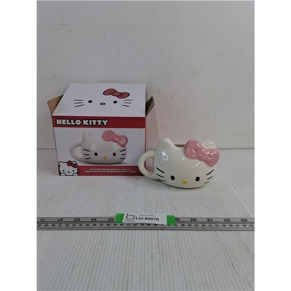 Hello Kitty Sculpted Ceramic Mug 16oz Appears NIB