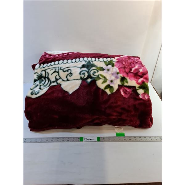 Korean Mink Blanket - I.T.C. 100% Acrylic ( 78 3/4" x 94 1/2" Approx.)