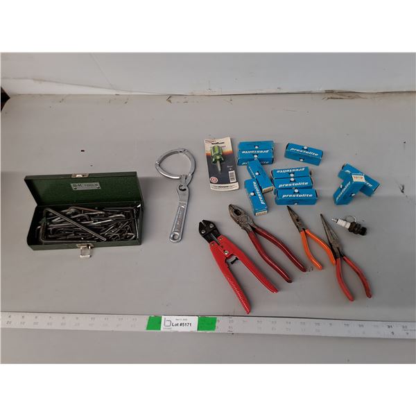 Allan Keys, Oil Filter Wrench, Pliers, Spark Plugs