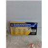 Image 5 : Richelieu Drawer Knobs, Compressed Wood Biscuits, Power Fist 475 pc Nut & Bolt Assortment