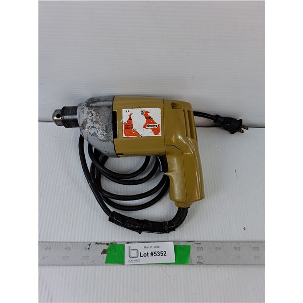 Black & Decker 3/8" Electric Drill- Powers On