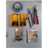 Image 2 : Staple Gun, 1/2" Chuck with Key, Drill Bits, Misc.