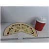 Image 1 : (4) Pizza Slice Plates & Small Water Cooler - H 10"