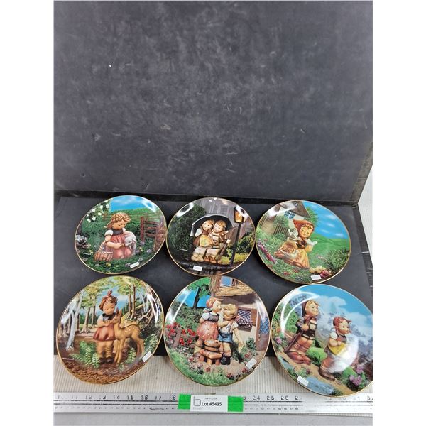 The M, I. Hummel Decorative Ceramic Plate Collection