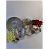 Image 4 : Assorted  - Kitchenware  - Angel Food Pan, Horseshoe Pan, Misc.