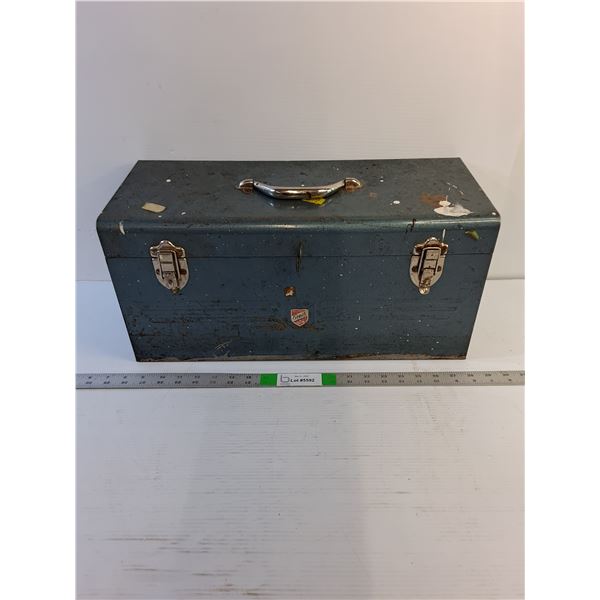 (1) Metal Toolbox / NO Tray - Beach Industries (20" x 8 1/2" x 9 1/2")- PICK UP