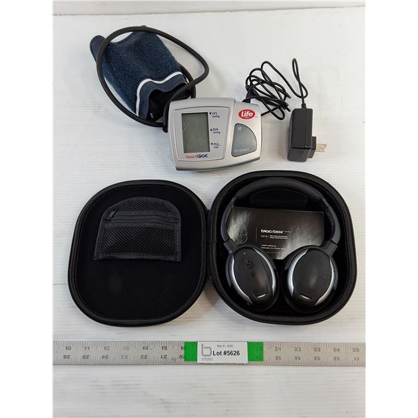 Assorted  - Blackbox Headphones (As Is), Petsafe  Pet Barrier / NO Collar (23" x 47")