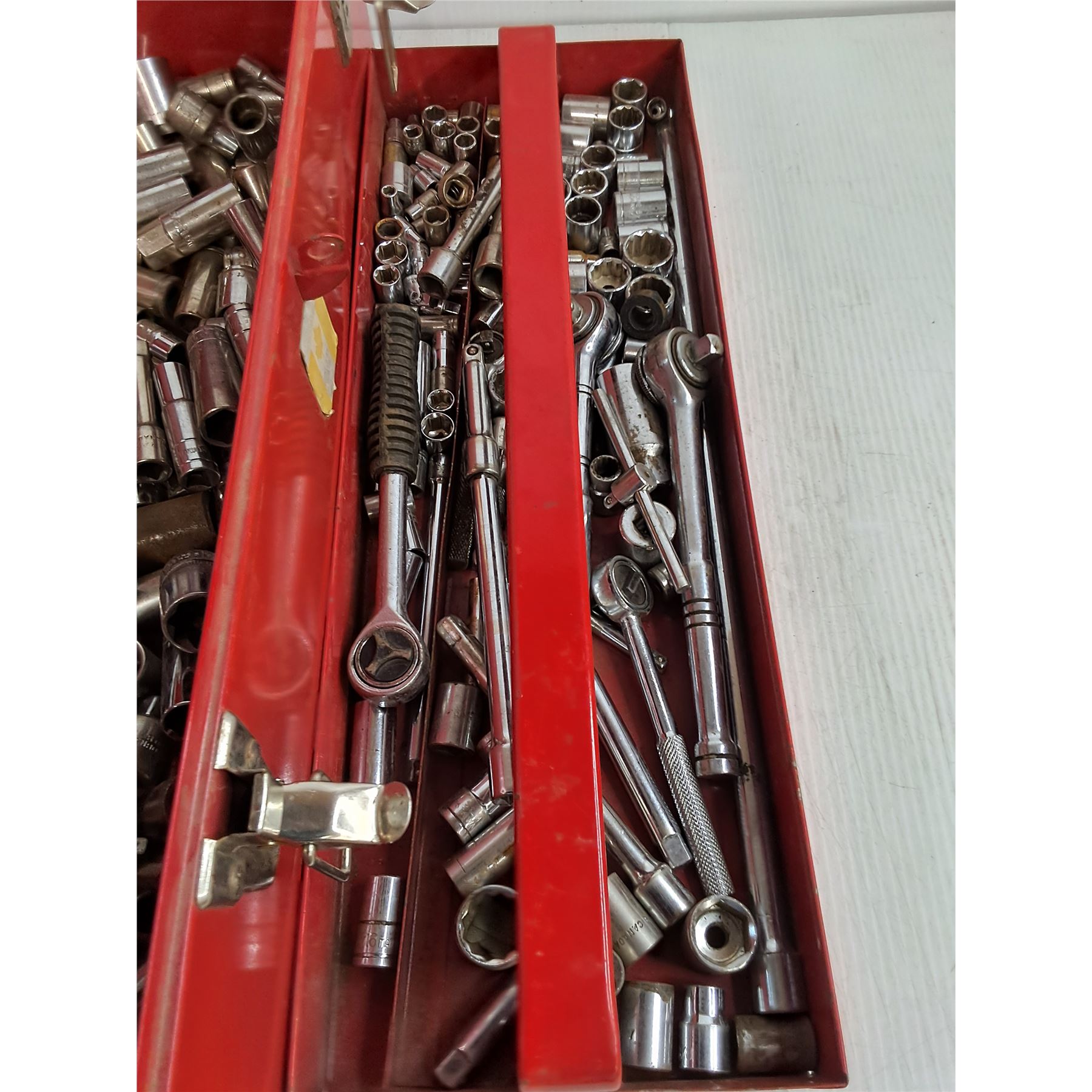 Metal Tool Box w/Contents (Ratchets & Sockets) - 20x7x7