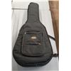 Image 3 : Yamaha Acoustic Guitar 40" - PICK UP