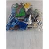 Image 3 : Bag of Assorted LEGO in 10"x10" Ziploc