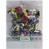 Image 1 : Bag of Assorted LEGO in 10"x10" Ziploc