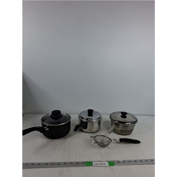 (3) Cooking Pots, Strainer