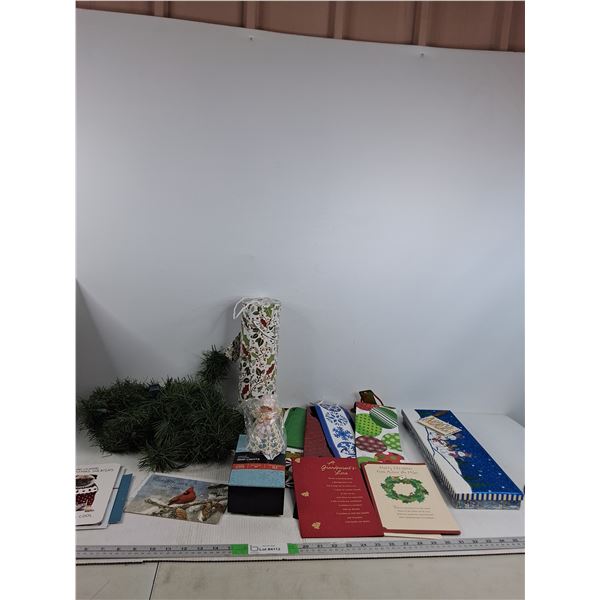 Xmas Cards & Gift Bags, Mini Lights, Garland, Misc