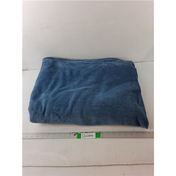Serenity Softness Polyester Throw Blanket