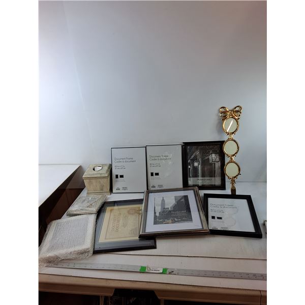 Photo Frames up to 19.75" Long & Kleenex Cover 6" x 6"- Pickup Preferred