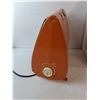 Image 2 : Black & Decker Fan Heater- Powers On - PICK UP