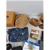 Image 5 : Ceramic Ash Trays, Wallets, Vintage Stapler, CPR Microshield, Tape Gun, Misc