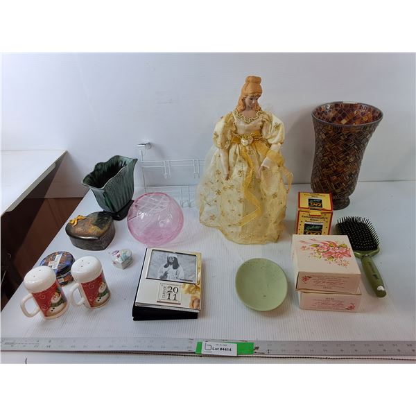 Tree Topper 15.75", Glass Vase 10.5", Class of 2011 Photo Album, Misc - PICK UP