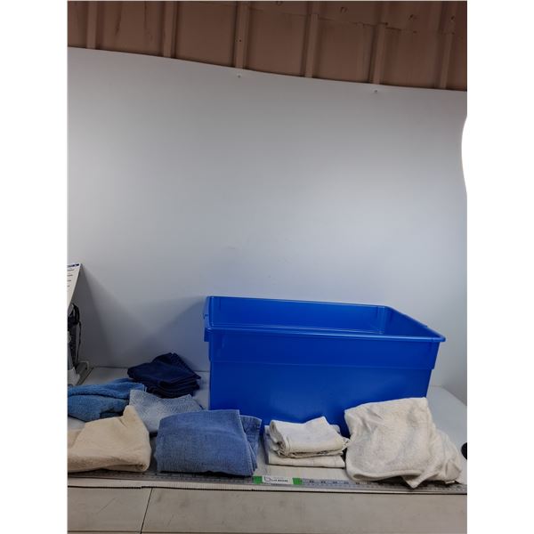 Blue Tote 25"x15"x11", Facecloths, Dish Towels, Misc - PICK UP ONLY