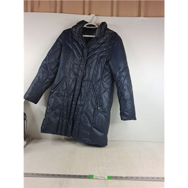 Novelti Womans Jacket Size Small