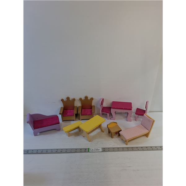 (10) Wooden Doll House Furniture -
