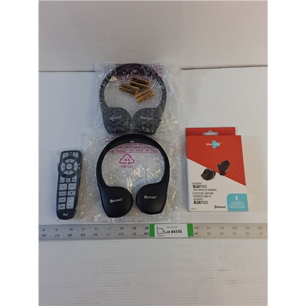 (2) UConnect Headphones  -  Mopar (Designed for Chrysler, Jeep,  Dodge,  Ram) Infared Wireless