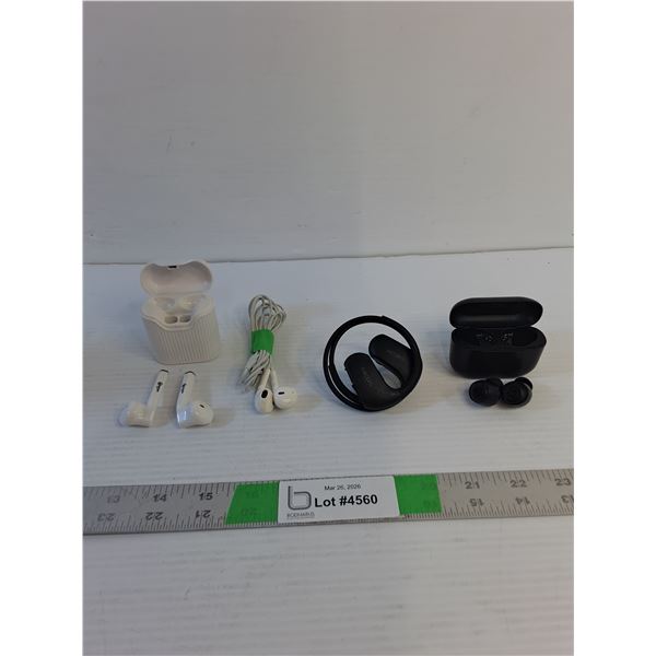(4) Earbuds / Wired Headphones