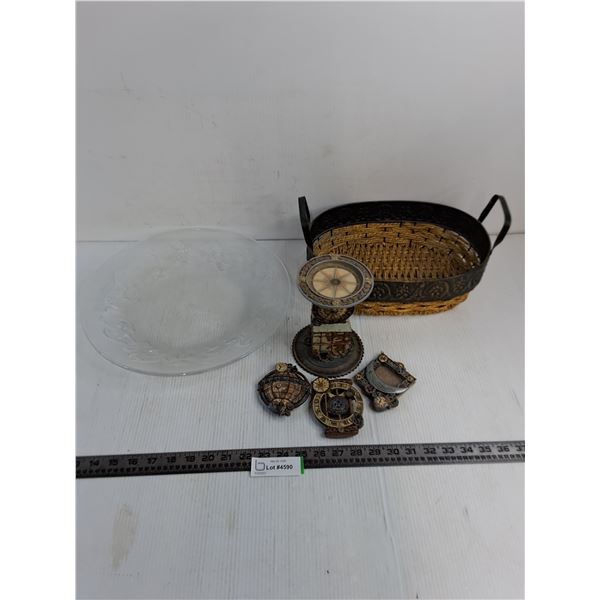 13.5" Glass Platter, Wicker/Metal Basket, Innovation Ornaments