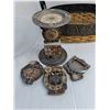 Image 2 : 13.5" Glass Platter, Wicker/Metal Basket, Innovation Ornaments