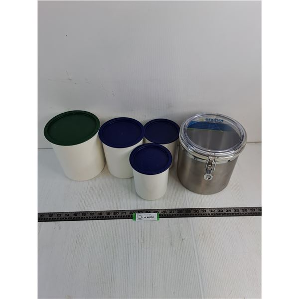 (5) Food Storage Containers (4-Tupperware, 1-Anchor Hocking)