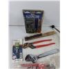 Image 2 : Digital Multimeter, Wire Brush, Paint Gun, Gear Puller, Pliers, Misc